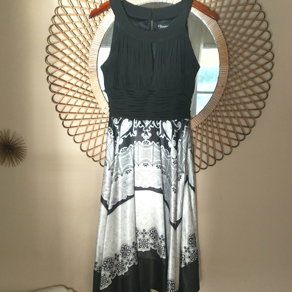 Signature by Sangria Handkerchief Dress Size 8 Black/White